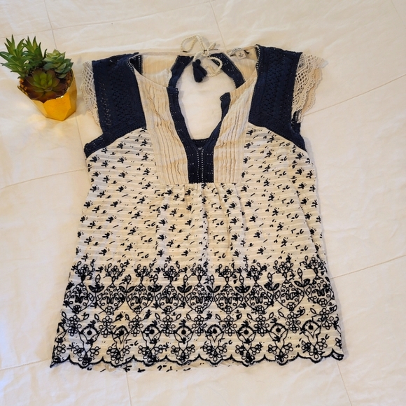 Lucky Brand Tops - 100% cotton Lucky‎ brand sleeveless lace blouse